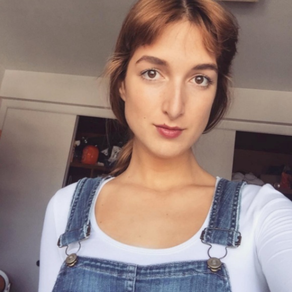 Meet your Posher, Anne - Picture 2 of 3